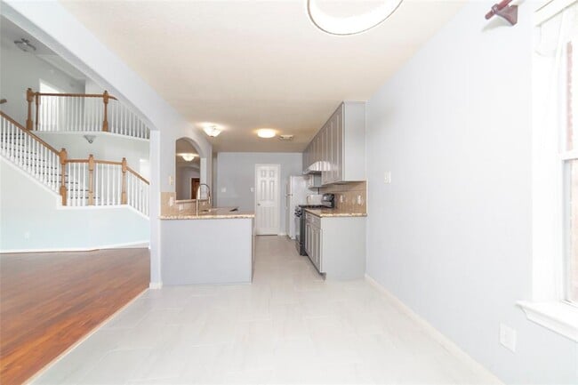 Building Photo - 5131 Forest Sage Ln