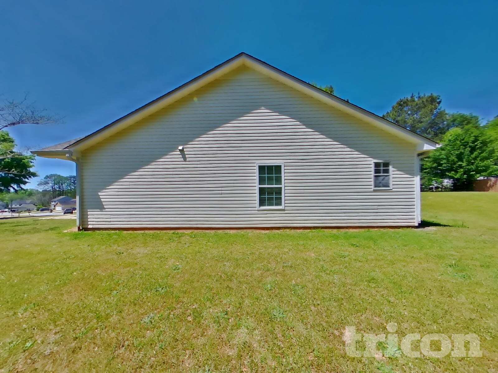 Building Photo - 205 Inverness Trce