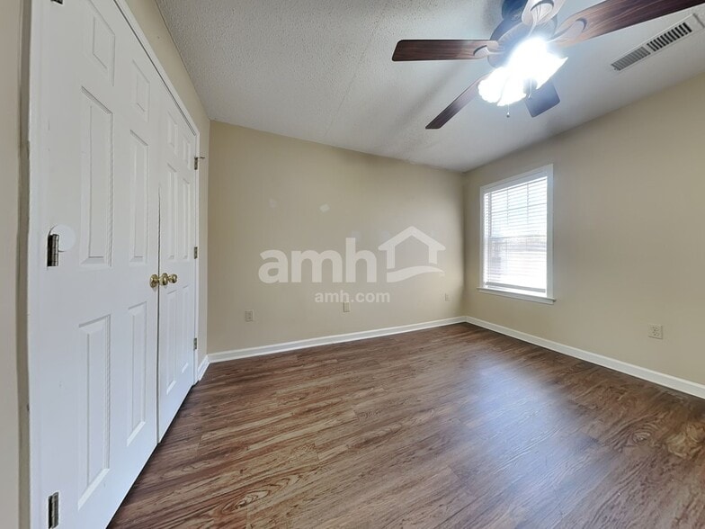 Building Photo - 9357 Bryant Trent Blvd