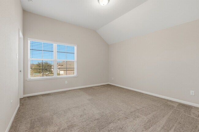 Building Photo - 2207 Silver Canyon Ln