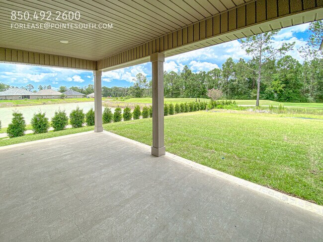 Building Photo - 10078 Lakeview Dr