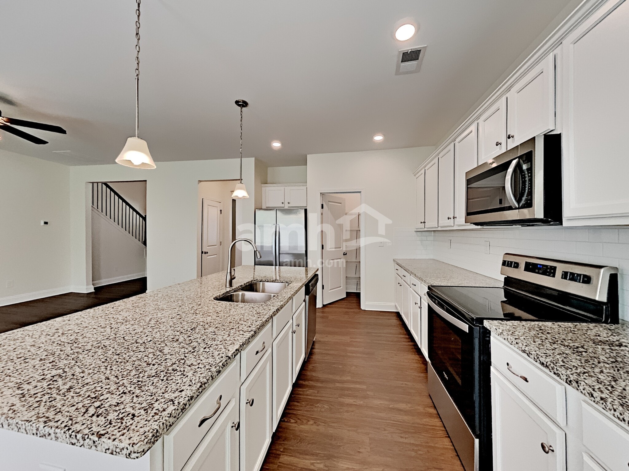 Building Photo - 3557 Okelly Dr