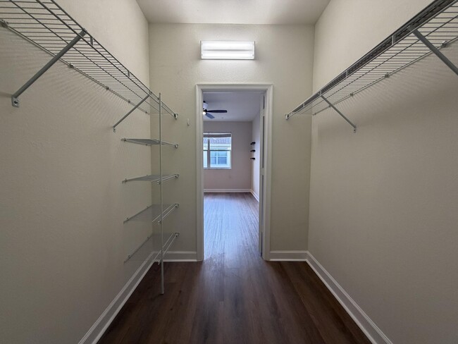 Building Photo - 9491 SW Merlin Ct