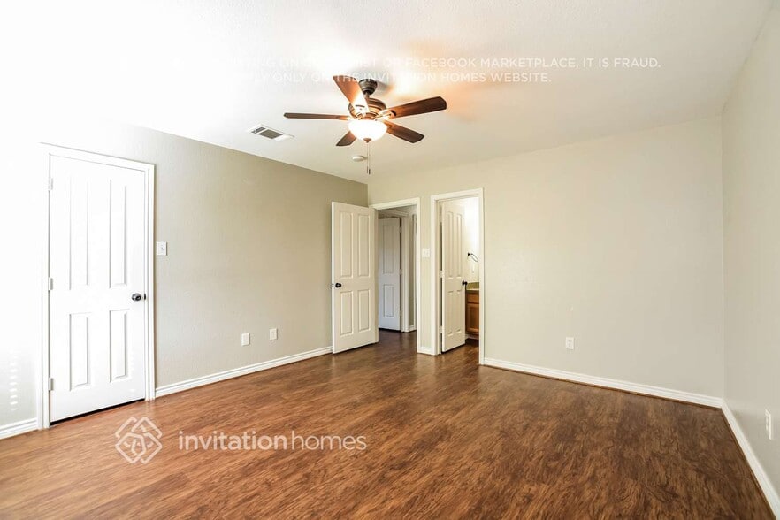 Building Photo - 107 Cook St