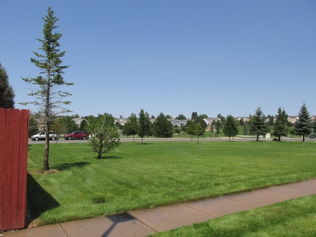 Building Photo - Beautiful home with 3 bedrooms, 2 1/2 bathrooms, 2-car garage ready to move in!  NO PETS & NO SMO...