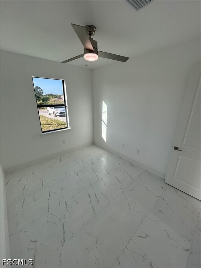 Building Photo - 177-179 Pennfield St