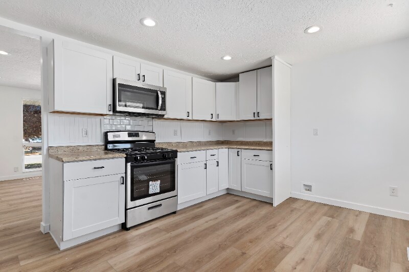 Building Photo - 7 E Diamond St