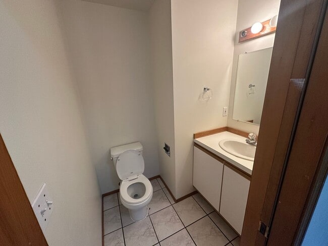 Building Photo - CL2506-2508