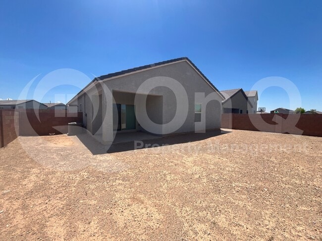Building Photo - 12885 E Russo Dr