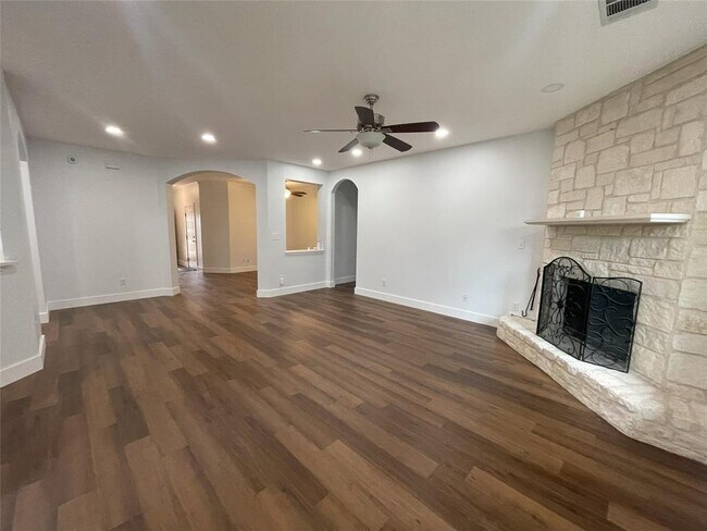 Building Photo - 1413 Shamitas Ct
