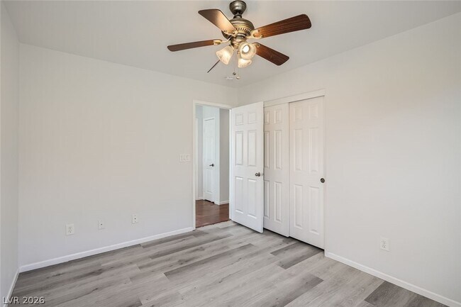 Building Photo - 11783 Red Water Ct