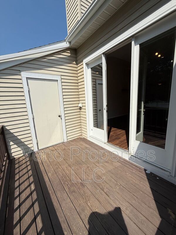 Building Photo - 4808 Foxwood Dr S