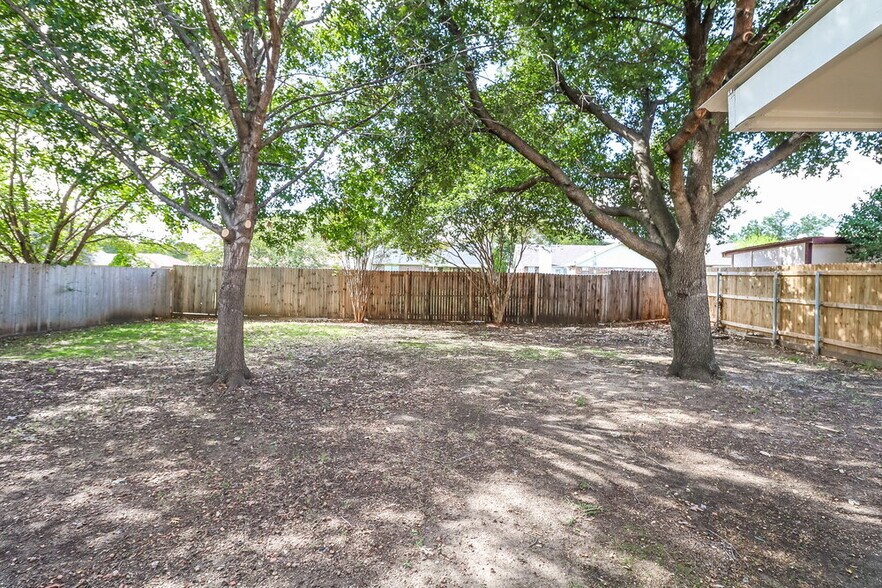 Building Photo - 5212 Creek Valley Dr