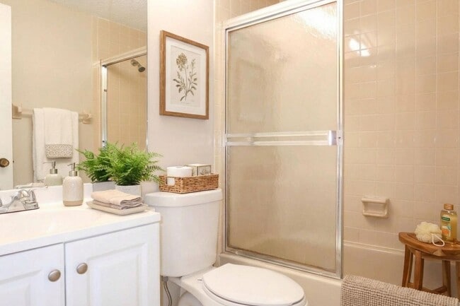 Building Photo - 2 Bedroom, 2 Bathroom Home for Rent in Dade City!