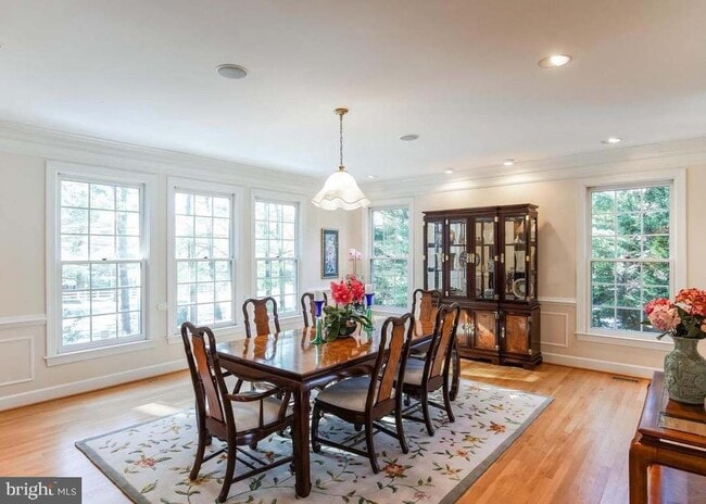 Building Photo - 9720 Holloway Hill Ct