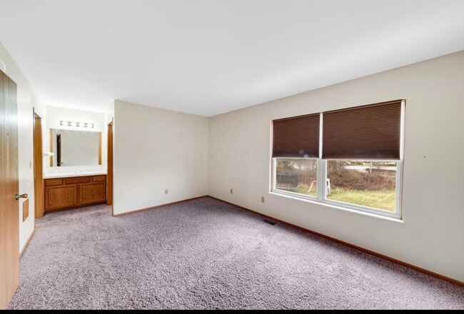 Building Photo - 281 Richards Cir