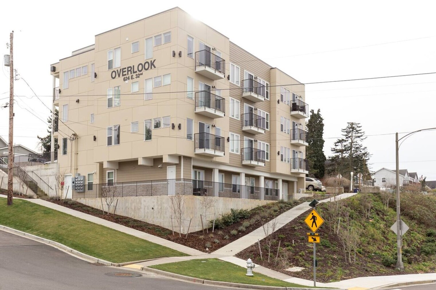 Building Photo - 624 E 32nd St