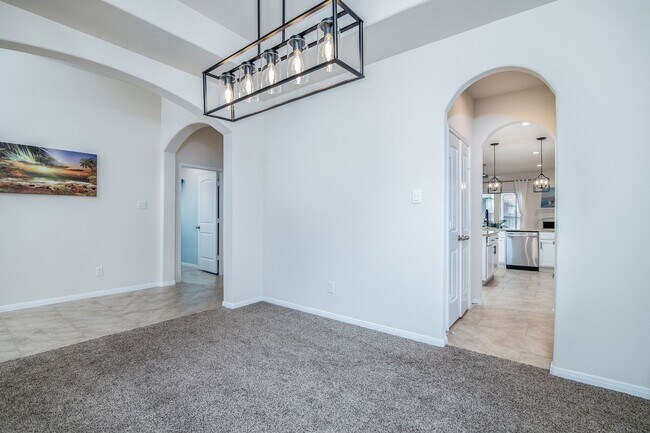 Building Photo - 14014 Sand Ridge Crossing