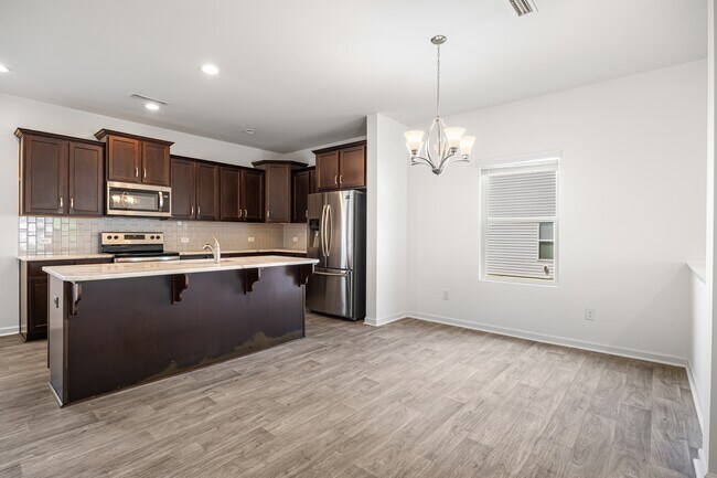 Building Photo - 4213 Stockbrook Dr