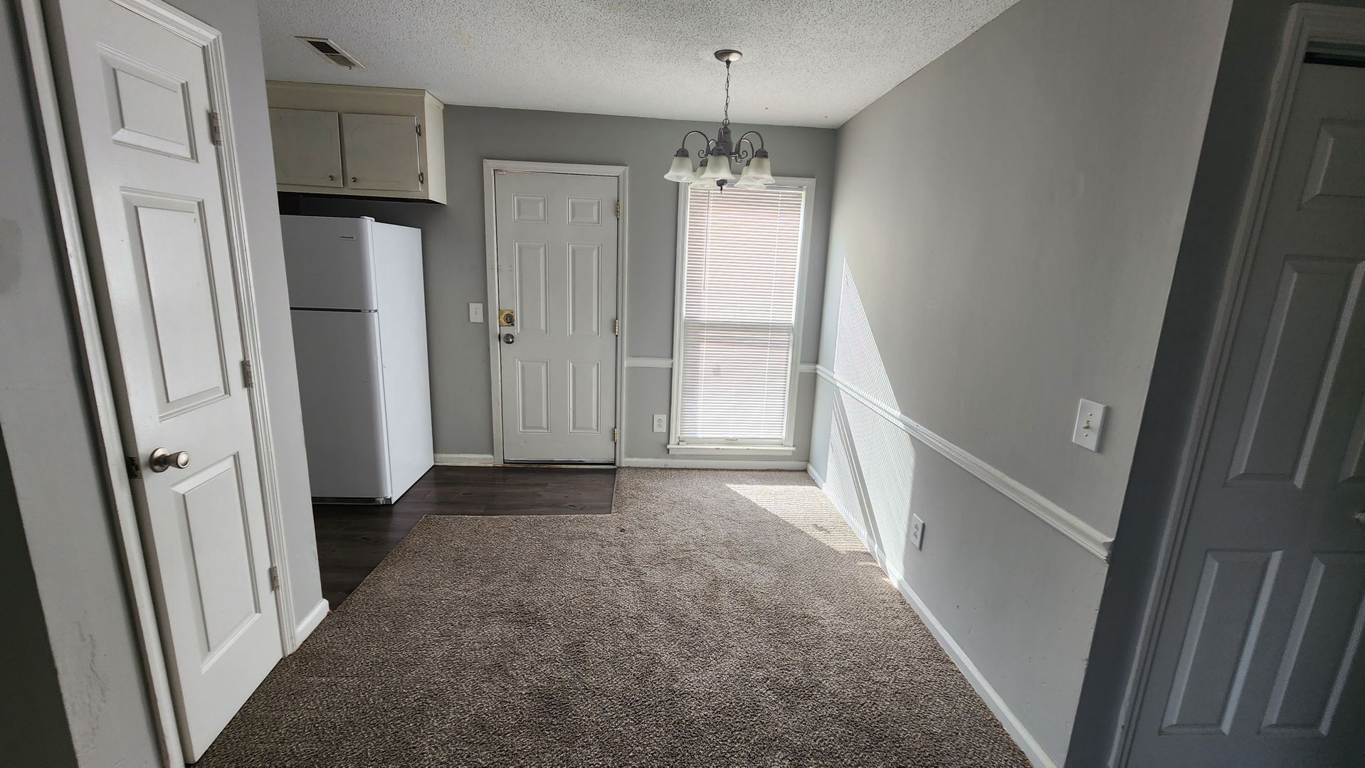 Building Photo - 4424 Bonnell Dr NW