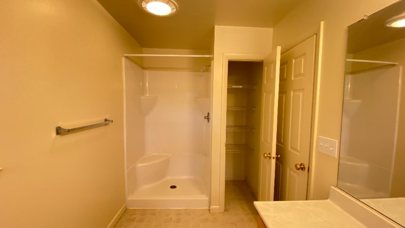 Building Photo - 604 Via Ponderosa