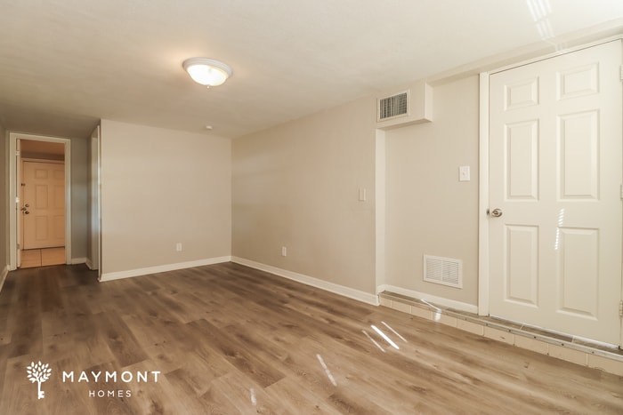 Building Photo - 10849 60th Ave N