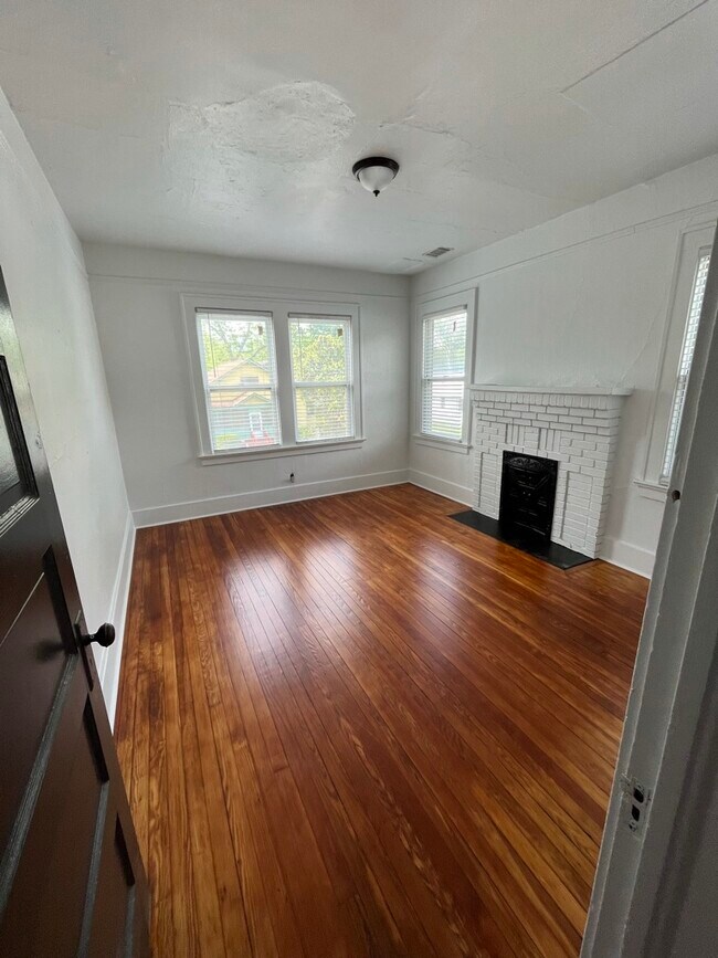 Front Bedroom - 722 E 35th St