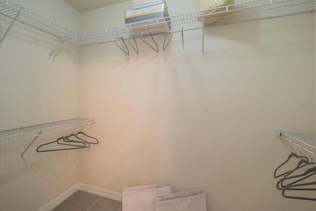 Building Photo - 1701 Pilchard Dr
