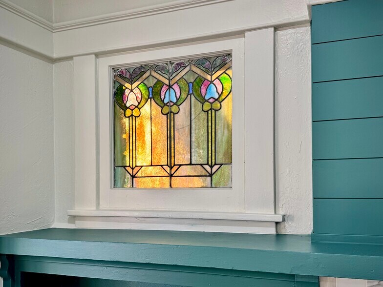 Building Photo - 76 W 200 S