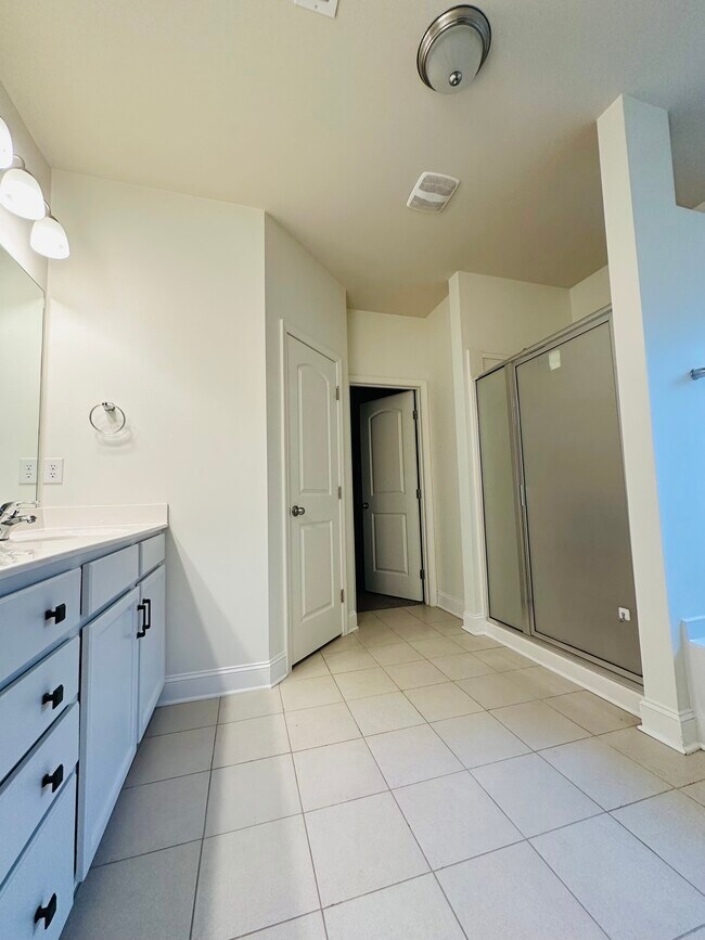 Building Photo - 129 Melbridge Dr