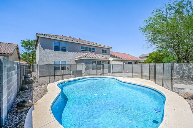 Building Photo - 3221 W Cavedale Dr