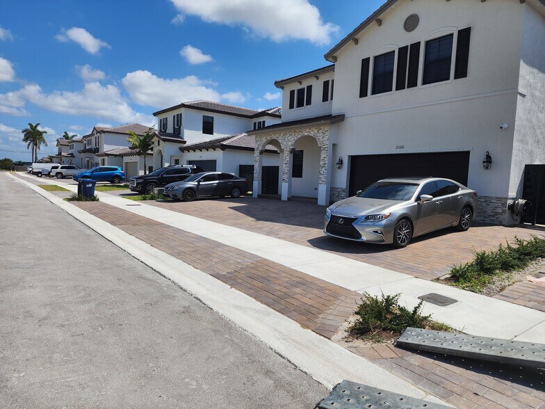 Building Photo - 23339 SW 133rd Ave