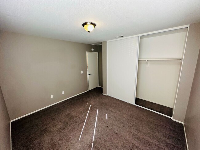 Building Photo - Coming Soon! 3 bedroom Murrieta home for L...