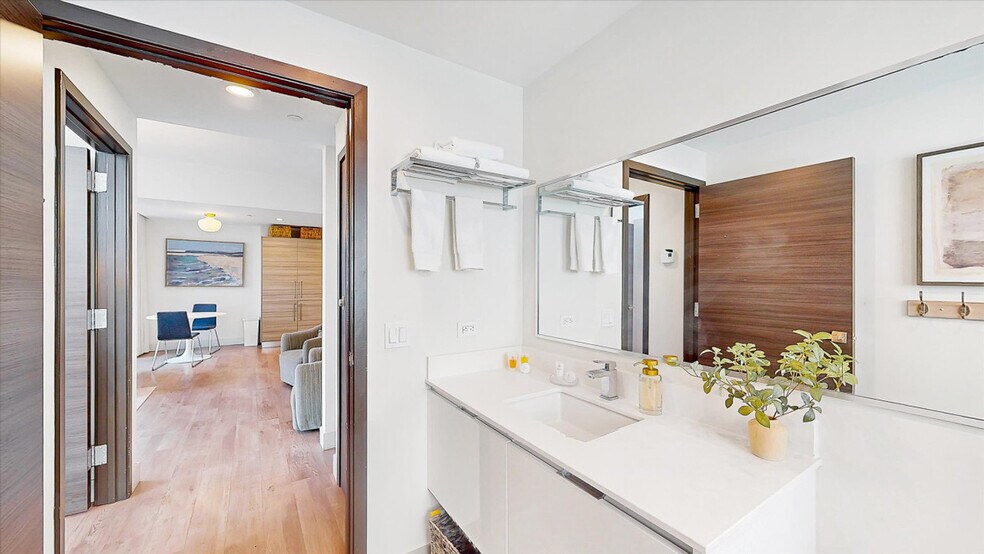 Building Photo - 777 N Ocean Dr