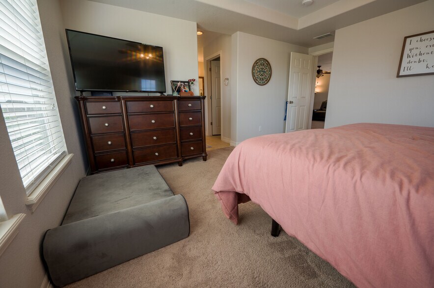 Building Photo - 7047 Whitebark Ln