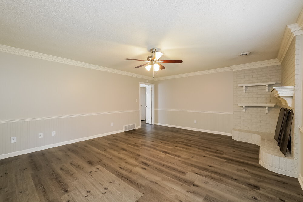 Building Photo - 4558 Pinegate Dr