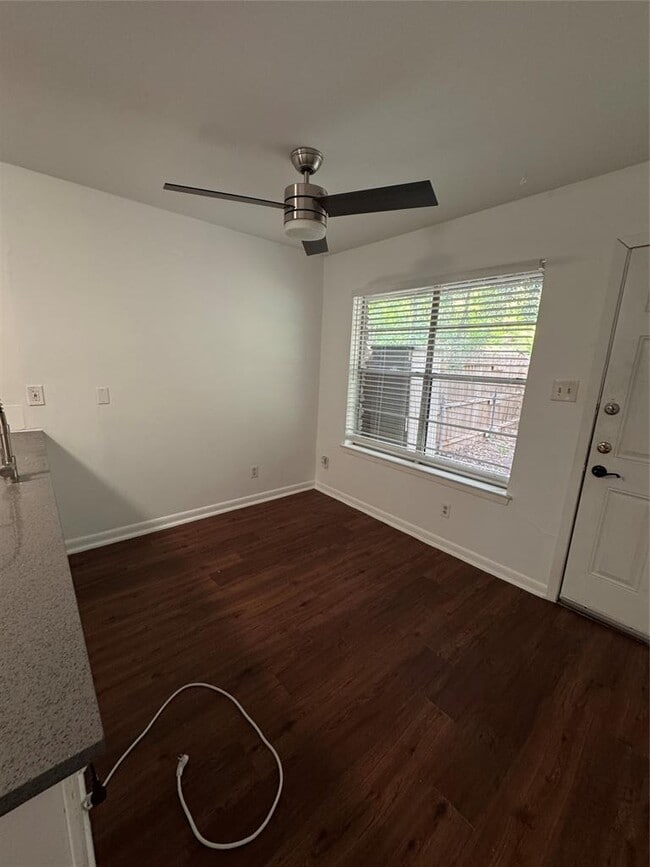 Building Photo - 3007 Matador Dr