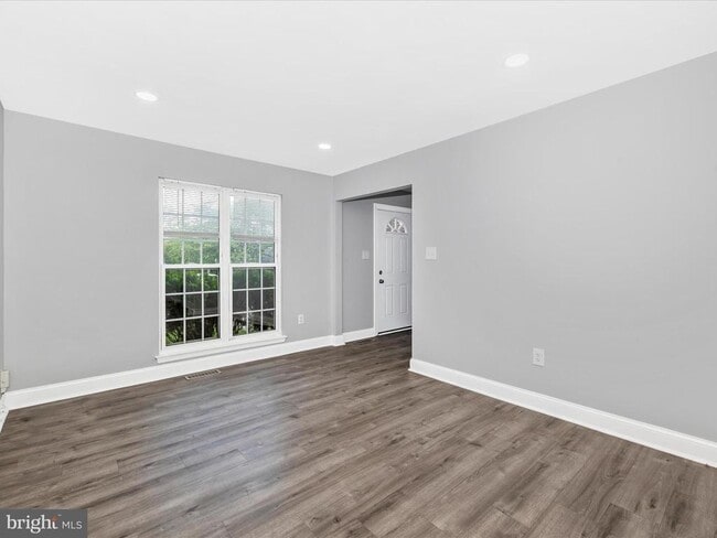 Building Photo - 13114 Thackery Pl