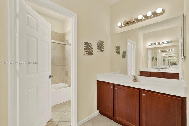 Building Photo - 11923 SW 155th Ct