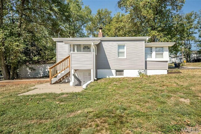 Building Photo - 8600 Betty Lee Ave