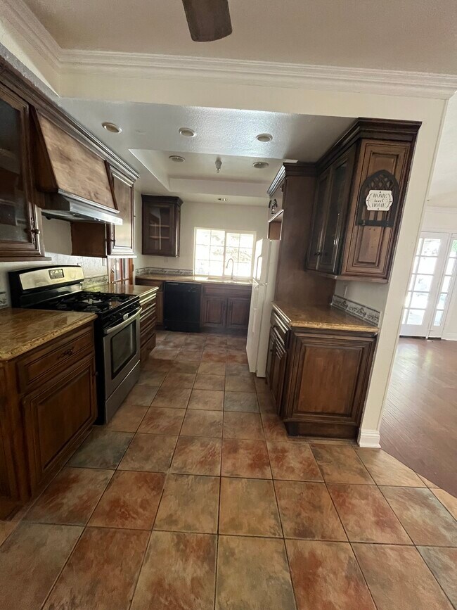 Building Photo - 12727 Shenley St