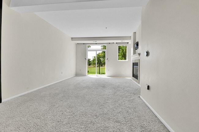 Building Photo - $2,300.00 - HALF OFF First Months' Rent - 2 Beds, 2 Baths, Condo in Littleton with Fireplace and ...