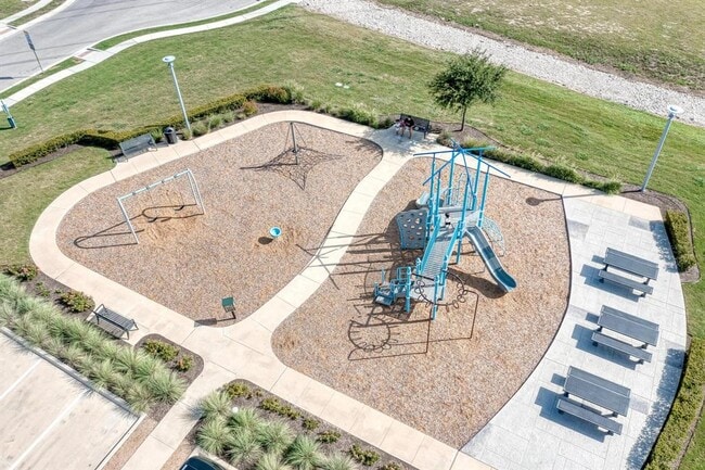 Building Photo - 7420 Peggie Nell Dr