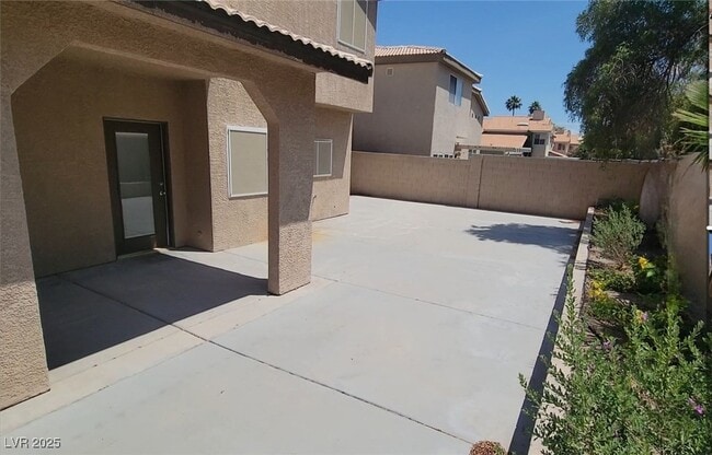 Building Photo - 5509 Big Sky Ln