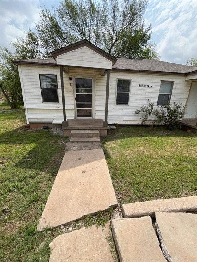 Primary Photo - 410 SW 14th St
