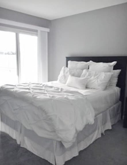 Bright and cozy bedroom - 660 The Village