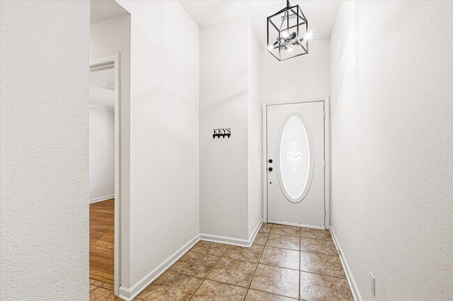 Building Photo - 335 Dreadnaught Ct