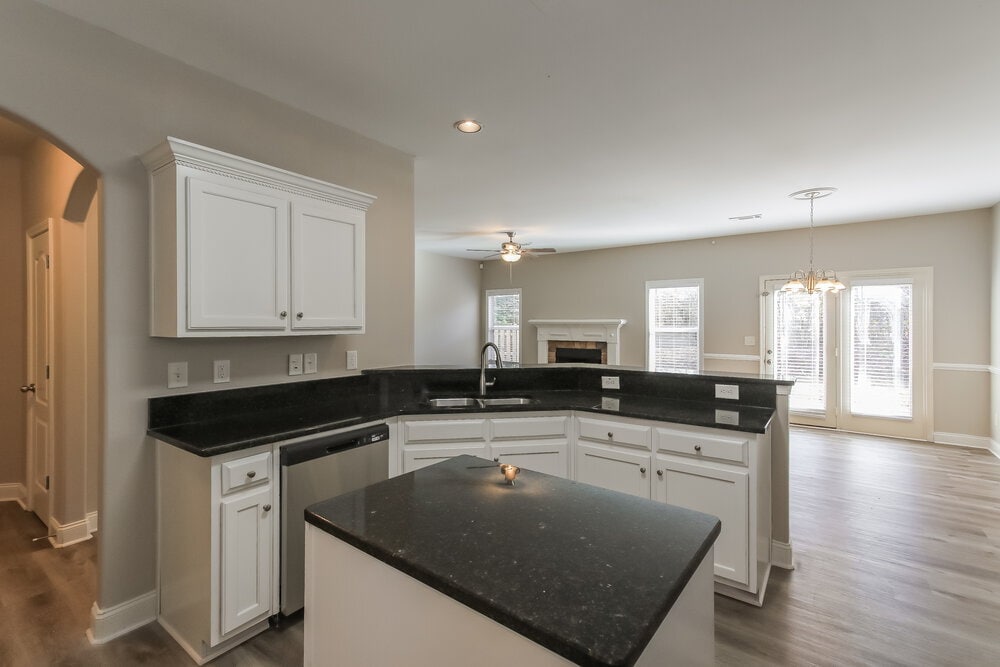 Building Photo - 1990 Lily Valley Dr