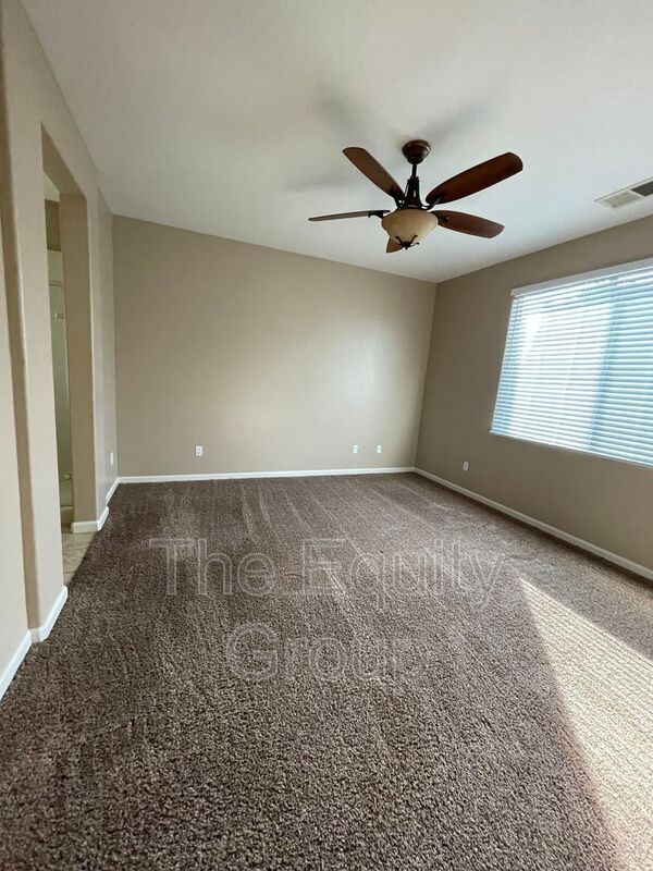 Building Photo - 3237 Winslow St