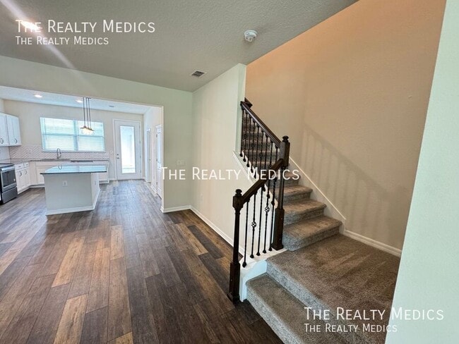 Building Photo - 1375 Painted Bunting Ave